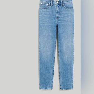 MADEWELL THE MOM JEAN IN BASLEY WASH SIZE 28 STYLE NH665